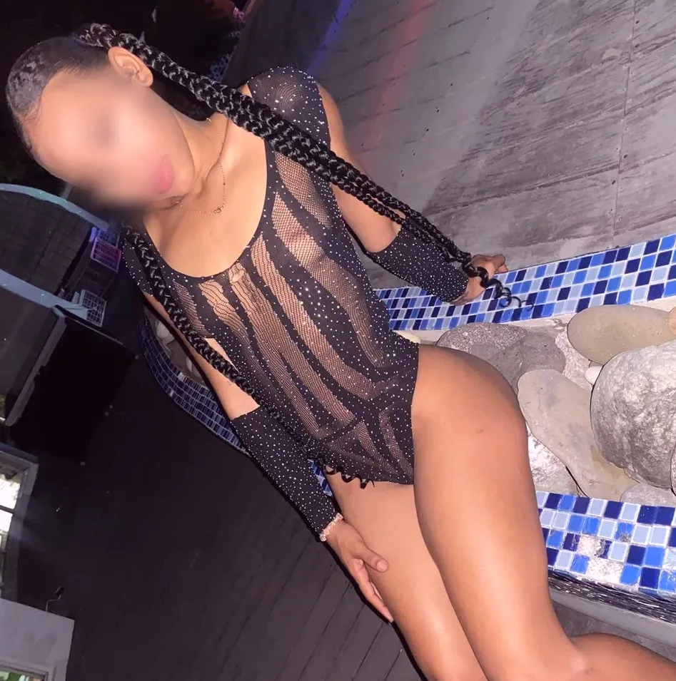Helena, 20