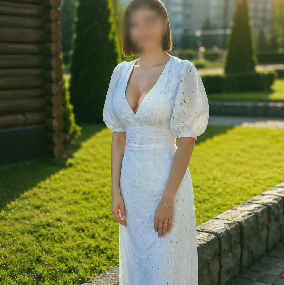 Helena, 26