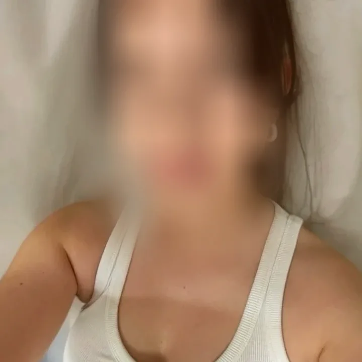 Janina, 26