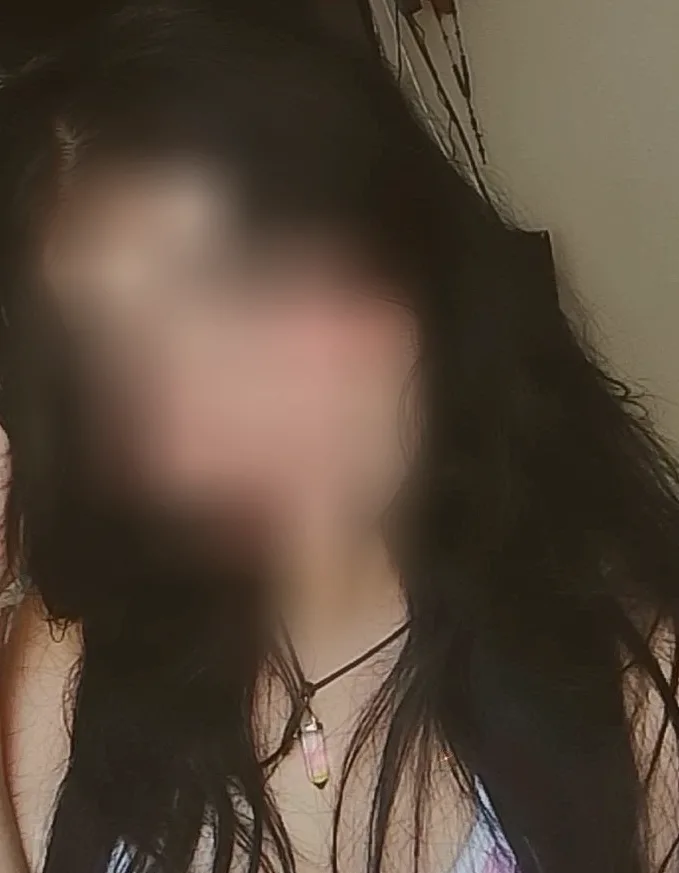 Lucia, 20