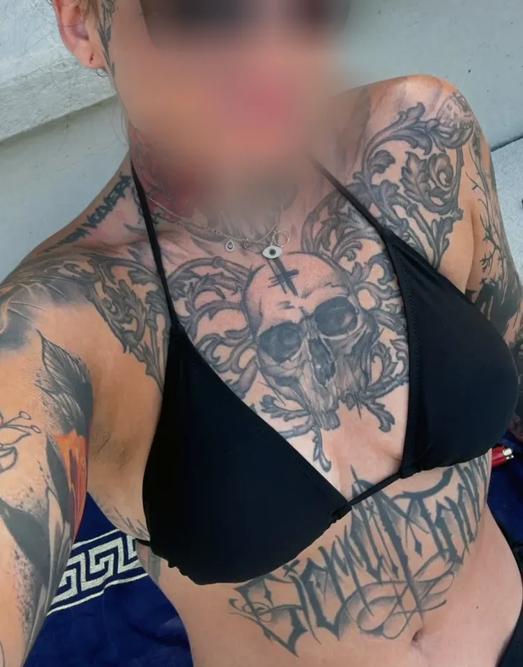Mira, 32