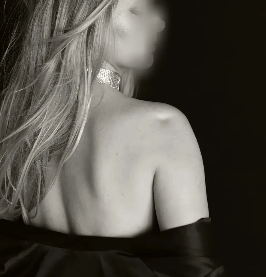 Nele, 32