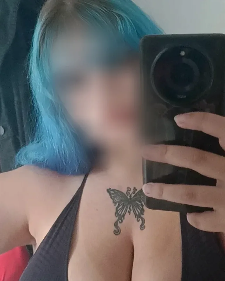 Ramona, 22
